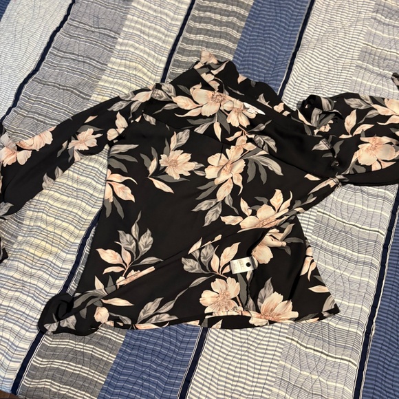 Blouse for work - Picture 2 of 3